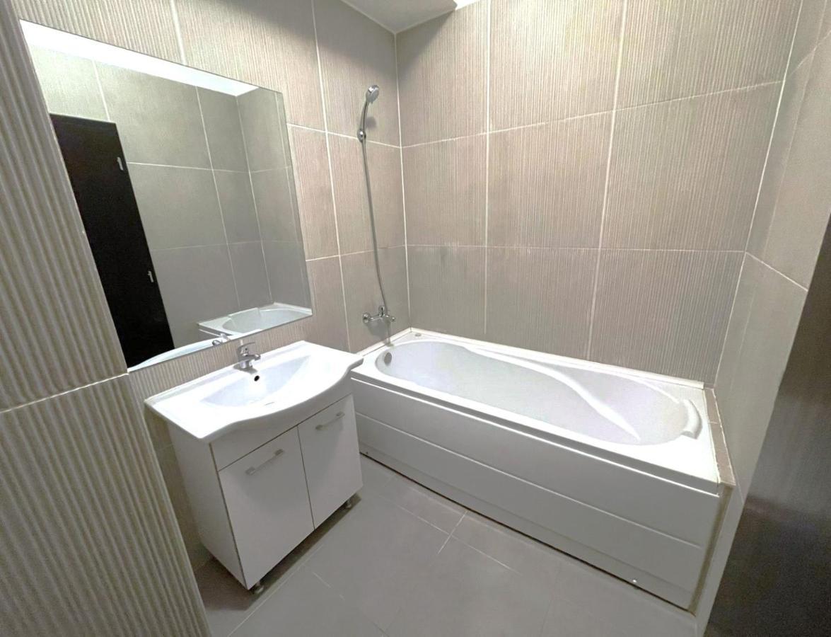 Taste Of Iasi - Two Room Apartment - Central - Sunset Touch Exterior photo