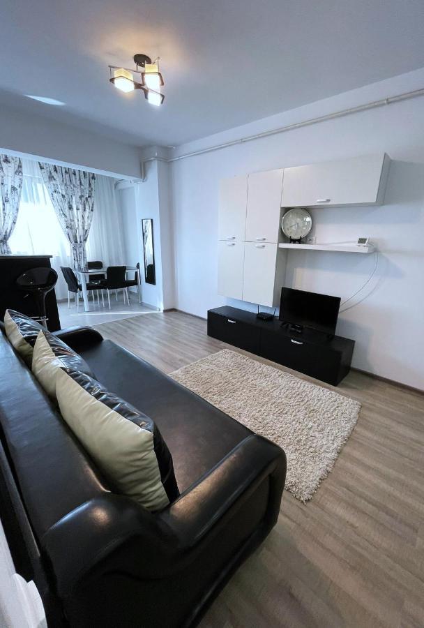 Taste Of Iasi - Two Room Apartment - Central - Sunset Touch Exterior photo