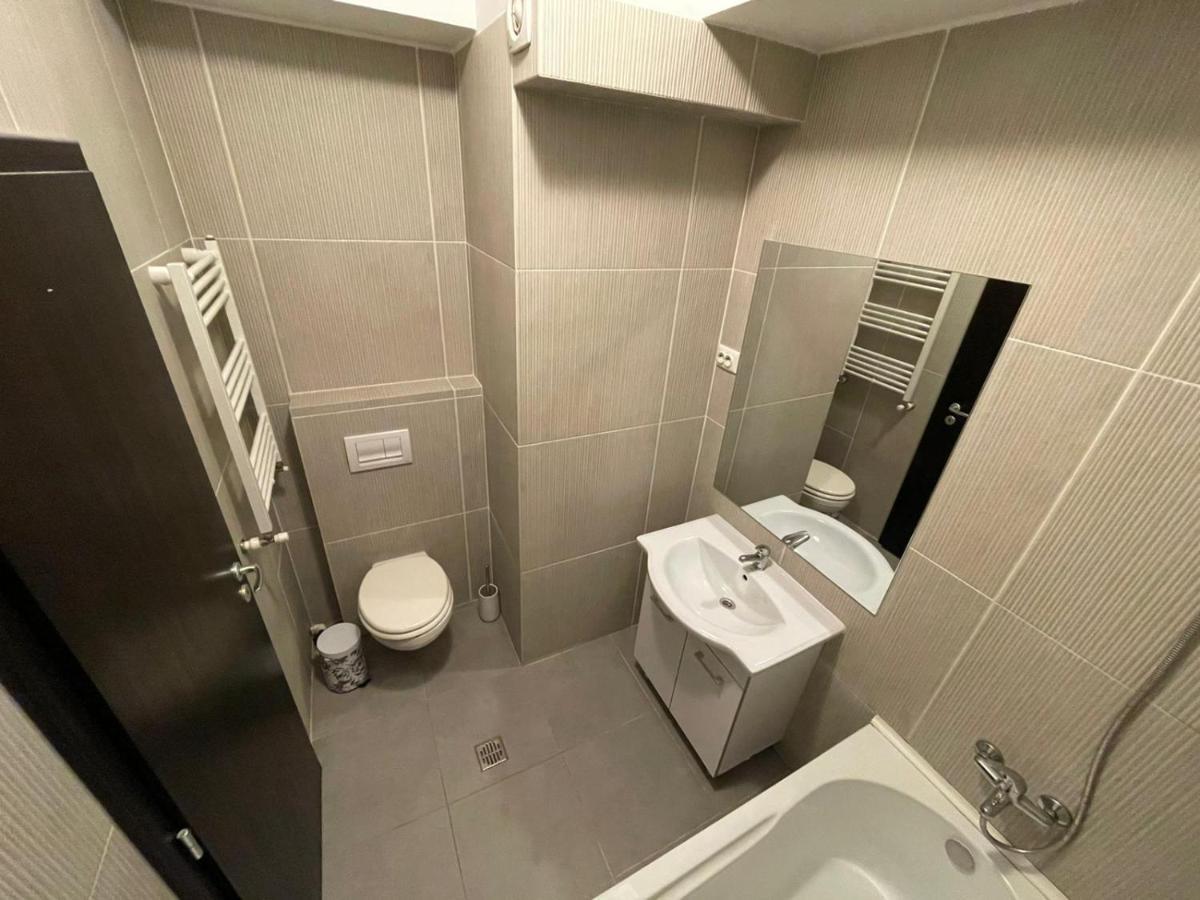 Taste Of Iasi - Two Room Apartment - Central - Sunset Touch Exterior photo