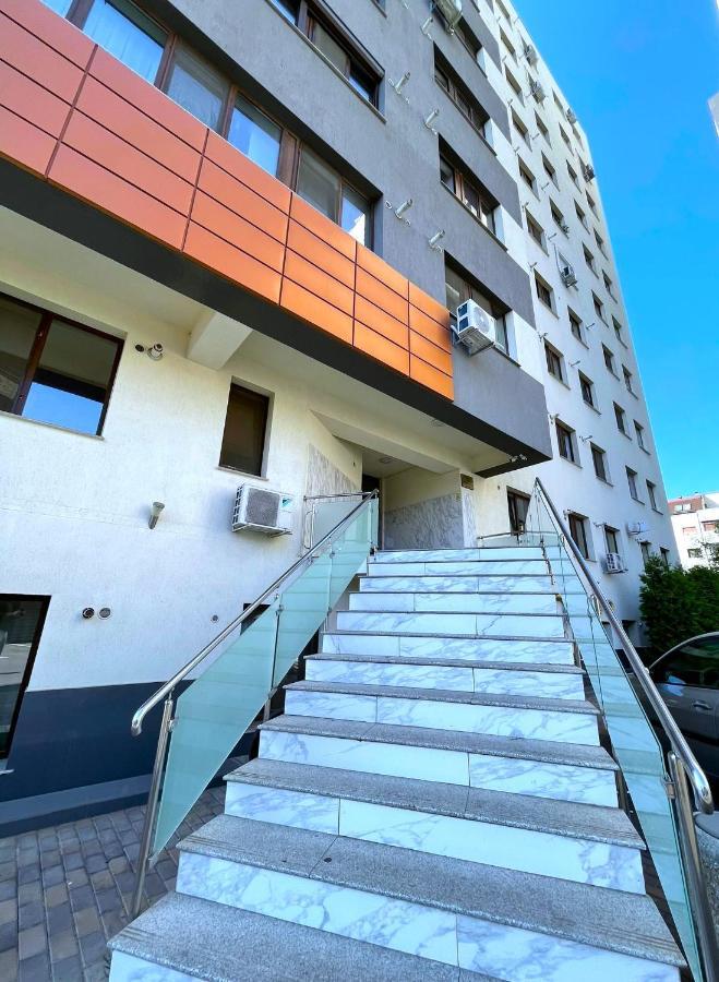 Taste Of Iasi - Two Room Apartment - Central - Sunset Touch Exterior photo