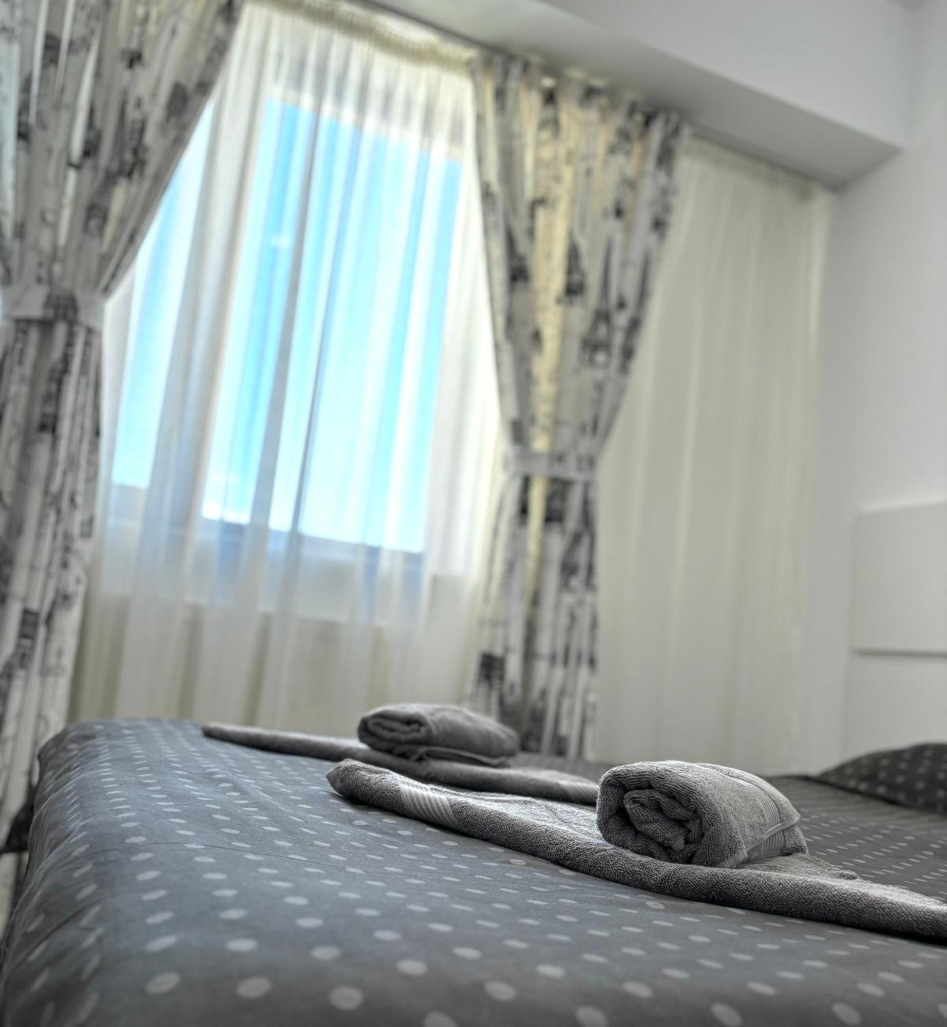 Taste Of Iasi - Two Room Apartment - Central - Sunset Touch Exterior photo
